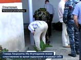 Исупхаджиев, когда ему предложили сдаться, "оказал вооруженное сопротивление и в ходе перестрелки, убедившись в том, что он полностью блокирован, подорвал себя ручной гранатой