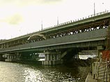 В Москве, спрыгнув с Лужнецкого моста, погиб мужчина