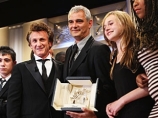 Высшую награду, "Золотую пальмовую ветвь", впервые с 1987 года получила картина французского режиссера Лорана Канте "Класс"