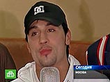 В субботу российский поп-певец Дима Билан выиграл финал "Евровидения", обеспечив своей стране право в следующем году провести этот престижный музыкальный конкурс в Москве В субботу российский поп-певец Дима Билан выиграл финал "Евровидения", обеспечив своей стране право в следующем году провести этот престижный музыкальный конкурс в Москве