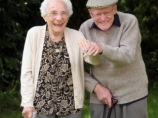 Супруги из английского Плимута отметили 80-летие супружеской жизни, так называемую "дубовую свадьбу" Супруги из английского Плимута отметили 80-летие супружеской жизни, так называемую "дубовую свадьбу"