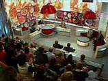 "Новое времечко" - это практически единственное ток-шоу, которое говорит о проблемах простого человека, в центре которого не власть и не звезды "Новое времечко" - это практически единственное ток-шоу, которое говорит о проблемах простого человека, в центре которого не власть и не звезды