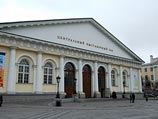 В Манеже открывается международный салон изящных искусств В Манеже открывается международный салон изящных искусств