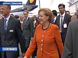 На авиасалоне в Берлине Ангела Меркель получила от России модель лунохода