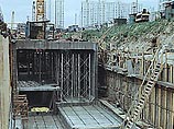 Авария на водоводе в Омске повредила строящееся метро: 40-тонный механизм залит водой с песком и илом
Авария на водоводе в Омске повредила строящееся метро: 40-тонный механизм залит водой с песком и илом