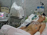 Его доставили в местную больницу, где через несколько дней он впал в кому Его доставили в местную больницу, где через несколько дней он впал в кому