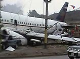 Airbus А-320 сальвадорской авиакомпании ТАКА, на борту которого находили 124 пассажира, не смог затормозить после приземления на взлетно-посадочной полосе и вылетел за ее пределы на 200 метров