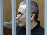 Премьер Владимир Путин заявил, что вопрос о возможности помилования экс-главы ЮКОСа Михаила Ходорковского находится в компетенции президента РФ