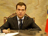 Медведев: для проверок малого бизнеса потребуется разрешение прокуратуры