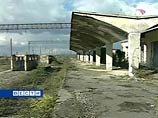 31 мая на территорию Абхазии вошли подразделения железнодорожных войск РФ, которые восстанавливают железную дорогу в соответствии с решением тогда еще президента России Владимира Путина об оказании гуманитарной помощи