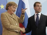 Президент РФ Дмитрий Медведев, совершающий в Берлин свой первый визит в Европу в качестве главы государства, после переговоров с канцлером Германии Ангелой Меркель выступил на итоговой совместной пресс-конференции