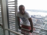 Уже второй искатель приключений взобрался на крышу 52-этажного небоскреба в центре Нью-Йорка