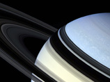 Ученые разглядели в одном из колец Сатурна необычные столкновения небесных тел 
