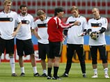 Перед сегодняшней встречей между сборными Германии и Польши опубликованы "шесть заповедей" главного тренера бундестим Йоргена Лева