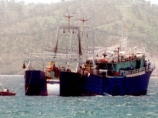 Тайваньская рыболовная шхуна столкнулась с японским сторожевым кораблем и затонула