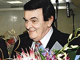 Муслим Магомаев просит не беспокоиться своих поклонников: со здоровьем у него все в порядке Муслим Магомаев просит не беспокоиться своих поклонников: со здоровьем у него все в порядке