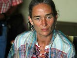 Власти Индии не пускают в страну британку, чья дочь была изнасилована и убита на пляже Гоа Власти Индии не пускают в страну британку, чья дочь была изнасилована и убита на пляже Гоа