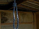 Девочка была обнаружена в летней кухне, где повесилась после сдачи экзамена Девочка была обнаружена в летней кухне, где повесилась после сдачи экзамена