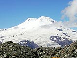 Гора Эльбрус - высочайшая вершина Европы, находящаяся на границе Кабардино-Балкарии и Карачаево-Черкесии
