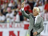 Тренер сборной Польши намекнул, что судья "помог" Австрии 