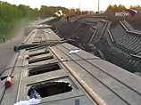 Авария пассажирского поезда в Амурской области могла произойти из-за того, что кто-то повредил пути