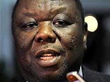 Лидер оппозиции и кандидат в президенты Зимбабве Морган Цвангирай и еще 11 членов оппозиционного "Движения за демократические перемены" (MDC) арестованы, сообщает агентство Reuters