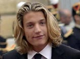 23-летний сын Саркози, пошедший по стопам отца, обручился 23-летний сын Саркози, пошедший по стопам отца, обручился