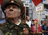 В Киеве участники пикета против вступления Украины в НАТО пытались атаковать секретариат президента В Киеве участники пикета против вступления Украины в НАТО пытались атаковать секретариат президента