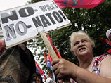 Генсеку НАТО не мешают украинские митинги против его организации: в стране царит демократия Генсеку НАТО не мешают украинские митинги против его организации: в стране царит демократия