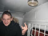 Перевозка задержанных в милицейских УАЗах судом признана негуманной, но не бесчеловечной. Милиция все равно протестует Перевозка задержанных в милицейских УАЗах судом признана негуманной, но не бесчеловечной. Милиция все равно протестует