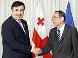 Солана призвал Тбилиси к прямому диалогу с Сухуми. А генсек НАТО приедет в Грузию в сентябре