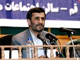В частности, Ахмади Нежад заявил, что согласно заговору "врагов страны" иранский президент должен был быть похищен и убит в ходе визита в Ирак