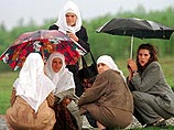 Албанские культурологи говорят, что сохранение средневековых обычаев, от которых давно отказались в других местах, является побочным продуктом былой изоляции страны