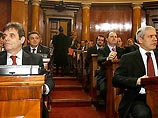 Парламентарии сербской Скупщины не выбрали спикера: старейший депутат внес сумятицу в регламент 