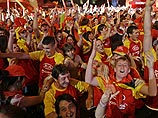 Более 10 тысяч испанцев побреются налысо в случае победы сборной