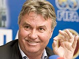 Гус Хиддинк становится символом возрождения национальной идеи России. Ему дают гражданство и орден Гус Хиддинк становится символом возрождения национальной идеи России. Ему дают гражданство и орден
