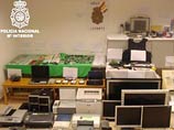 При обысках обнаружена лаборатория для фальсификации документов и подделки денежных знаков, оборудованная, в частности, компьютерами, сканерами и печатными устройствами