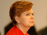 Экс-президент Латвии утаила от страны сломанные часы - подарок Германии. Она может попасть под суд Экс-президент Латвии утаила от страны сломанные часы - подарок Германии. Она может попасть под суд