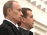 Согласно общепринятой точке зрения, - пишет Киссинджер, - первый срок Дмитрия Медведева на посту президента Российской Федерации это прямое продолжение двух сроков президента Владимира Путина, отмеченных его господством в Кремле 
