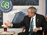 Медведев и Буш встретились на Хоккайдо  и обменялись комплиментами