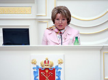 Губернатор Санкт-Петербурга Валентина Матвиенко подтвердила свое намерение отстаивать необходимость объединения Петербурга и Ленинградской области
