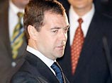 Медведев безрезультатно встретился с японским премьером. Но другого и не ждали