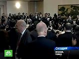 Медведев поблагодарил японских коллег "за прекрасную организацию встречи, за подготовку и очень удачное проведение саммита"