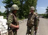 Ситуация на линии теперь уже открытого противостояния Грузии и двух ее регионов накалилась настолько, что любой неверный шаг может взорвать ее окончательно Ситуация на линии теперь уже открытого противостояния Грузии и двух ее регионов накалилась настолько, что любой неверный шаг может взорвать ее окончательно