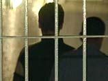 На Камчатке подросток получил 9 лет тюрьмы за
убийство женщины и двух ее дочерей 