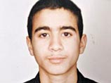 На пленке, которую разрешено опубликовать и даже выпустить на DVD, зафиксирована семичасовая пытка 15-летнего Омара Хадра, которого канадские разведчики обвиняли в убийстве американского солдата в Афганистане