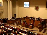 Парламент Грузии на внеочередном заседании во вторник единогласно утвердил законопроект о внесении изменений в закон "О численности военнослужащих Вооруженных сил Грузии"