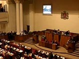Парламент Грузии во вторник утвердил поправку в закон о численности Вооруженных сил страны, согласно которой она увеличивается с 32 до 37 тысяч военнослужащих