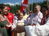 "Нашисты" убедили первого вице-премьера Игоря Шувалова: ему "приятно и полезно" размножаться "Нашисты" убедили первого вице-премьера Игоря Шувалова: ему "приятно и полезно" размножаться