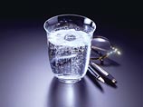 Питьевая вода с водородом предотвращает развитие слабоумия, выяснили японские ученые
